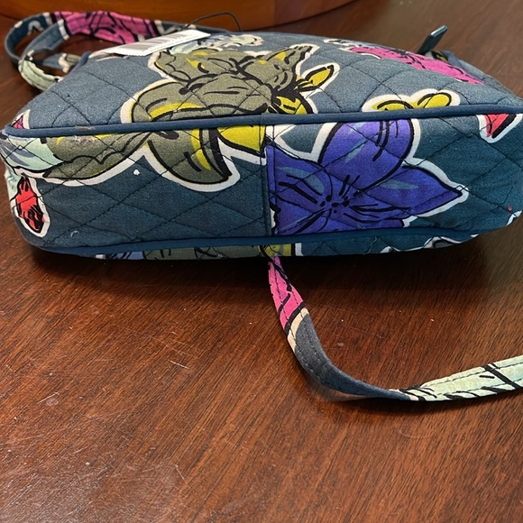 Vera Bradley Falling Flowers Little Crossbody Bag and Matching Keychain Set - Picture 7 of 10
